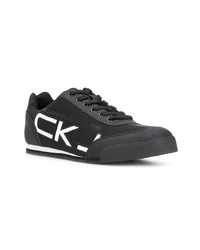 schwarze niedrige Sneakers von Calvin Klein Jeans