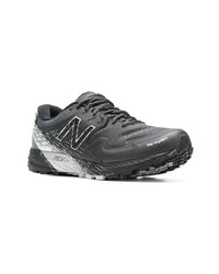 schwarze niedrige Sneakers von New Balance