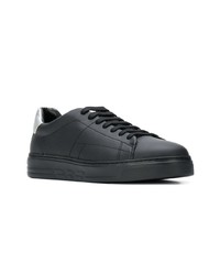 schwarze niedrige Sneakers von Emporio Armani