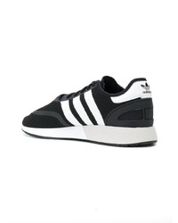 schwarze niedrige Sneakers von adidas