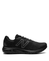 schwarze niedrige Sneakers von New Balance