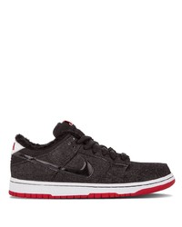 schwarze niedrige Sneakers von Nike