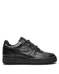 schwarze niedrige Sneakers von Nike