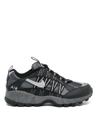 schwarze niedrige Sneakers von Nike