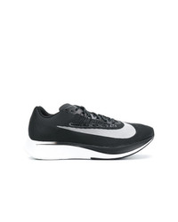 schwarze niedrige Sneakers von Nike