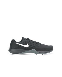 schwarze niedrige Sneakers von Nike