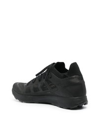 schwarze niedrige Sneakers von Arc'teryx