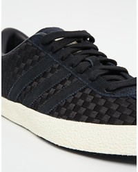 schwarze niedrige Sneakers von adidas