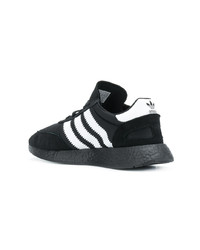 schwarze niedrige Sneakers von adidas