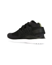 schwarze niedrige Sneakers von adidas