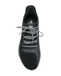 schwarze niedrige Sneakers von adidas