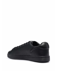 schwarze niedrige Sneakers von Raf Simons