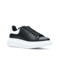 schwarze niedrige Sneakers von Alexander McQueen