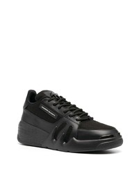 schwarze niedrige Sneakers von Giuseppe Zanotti