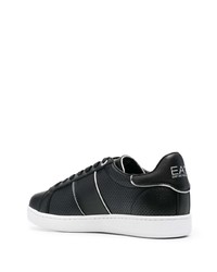 schwarze niedrige Sneakers von Ea7 Emporio Armani