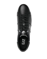 schwarze niedrige Sneakers von Ea7 Emporio Armani