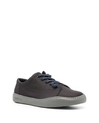 schwarze niedrige Sneakers von Camper