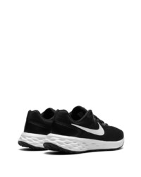 schwarze niedrige Sneakers von Nike