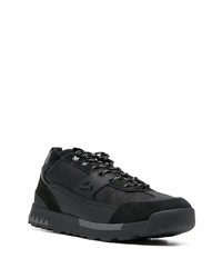 schwarze niedrige Sneakers von Lacoste