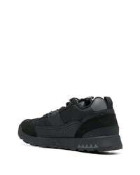 schwarze niedrige Sneakers von Lacoste