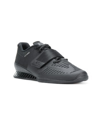 schwarze niedrige Sneakers von Nike