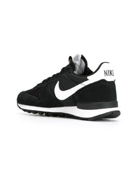 schwarze niedrige Sneakers von Nike