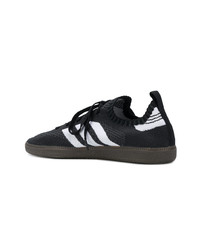 schwarze niedrige Sneakers von adidas