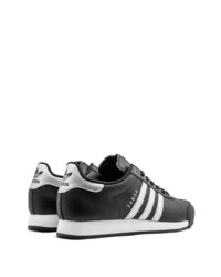 schwarze niedrige Sneakers von adidas