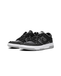 schwarze niedrige Sneakers von Nike