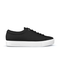 schwarze niedrige Sneakers von SWEA