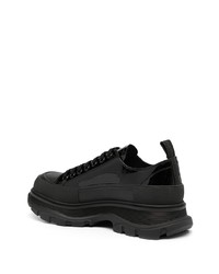 schwarze niedrige Sneakers von Alexander McQueen