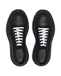 schwarze niedrige Sneakers von Alexander McQueen