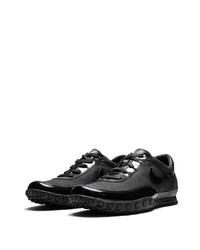 schwarze niedrige Sneakers von Nike