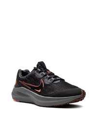 schwarze niedrige Sneakers von Nike