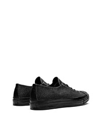 schwarze niedrige Sneakers von Converse