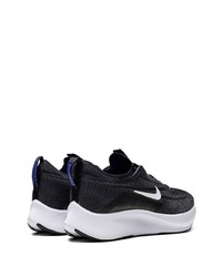 schwarze niedrige Sneakers von Nike