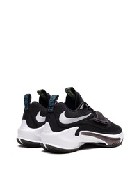 schwarze niedrige Sneakers von Nike