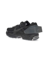 schwarze niedrige Sneakers von Nike