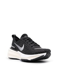 schwarze niedrige Sneakers von Nike