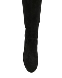 schwarze Overknee Stiefel aus Wildleder von Stuart Weitzman