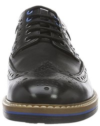 schwarze Oxford Schuhe von Clarks