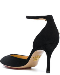 schwarze Pumps von Charlotte Olympia