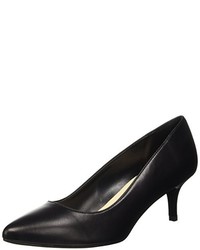 schwarze Pumps von Bata