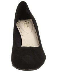 schwarze Pumps von Clarks