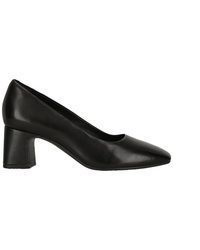 schwarze Pumps von Clarks