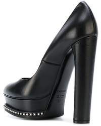 schwarze Pumps von Casadei