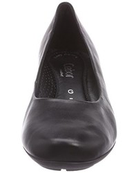 schwarze Pumps von Gabor