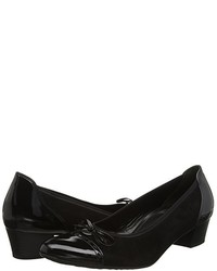 schwarze Pumps von Gabor