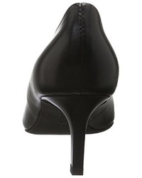 schwarze Pumps von Marc Cain