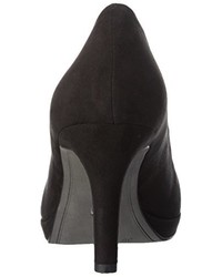 schwarze Pumps von Tamaris